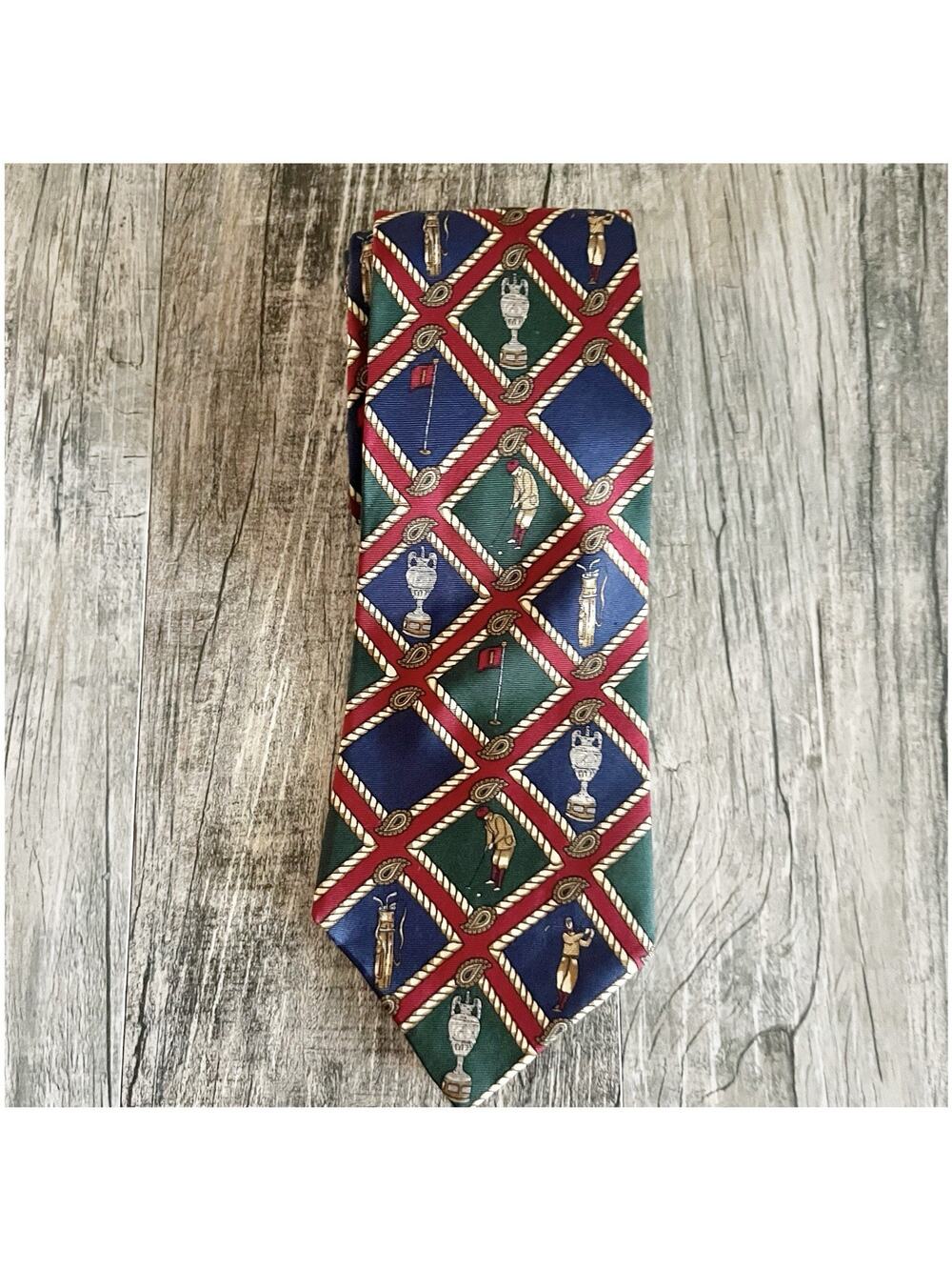 Tommy Hilfiger Vintage 100% Silk Necktie Men Golf Country Club Crest Preppy - Picture 1 of 8
